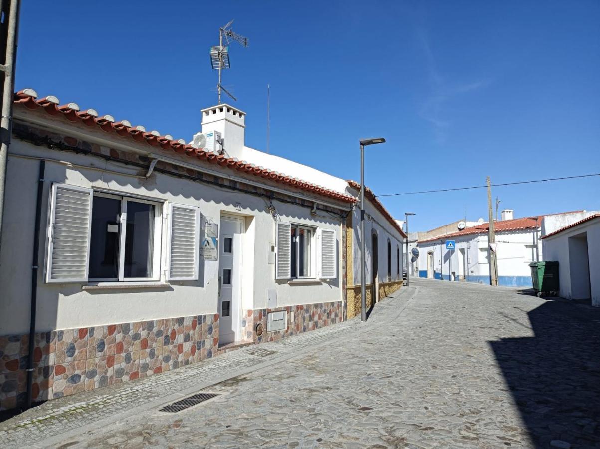 Casa Ponto De Encontro Villa Almodovar Luaran gambar