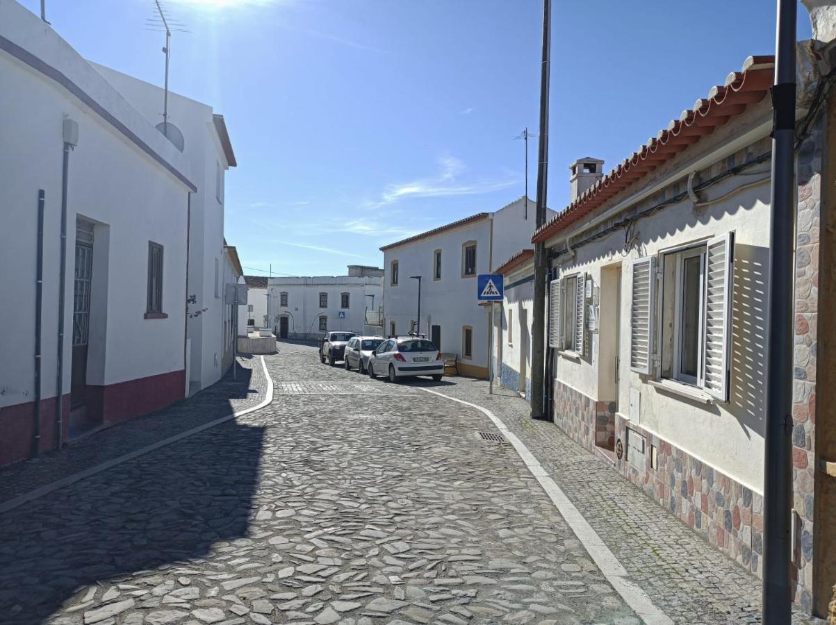 Casa Ponto De Encontro Villa Almodovar Luaran gambar